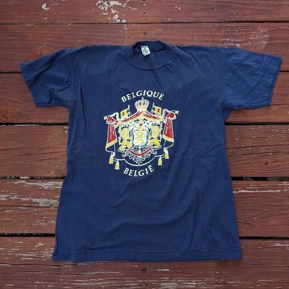Unbranded Men's Navy and Blue T-shirt